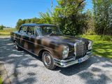 Mercedes-Benz 220 S