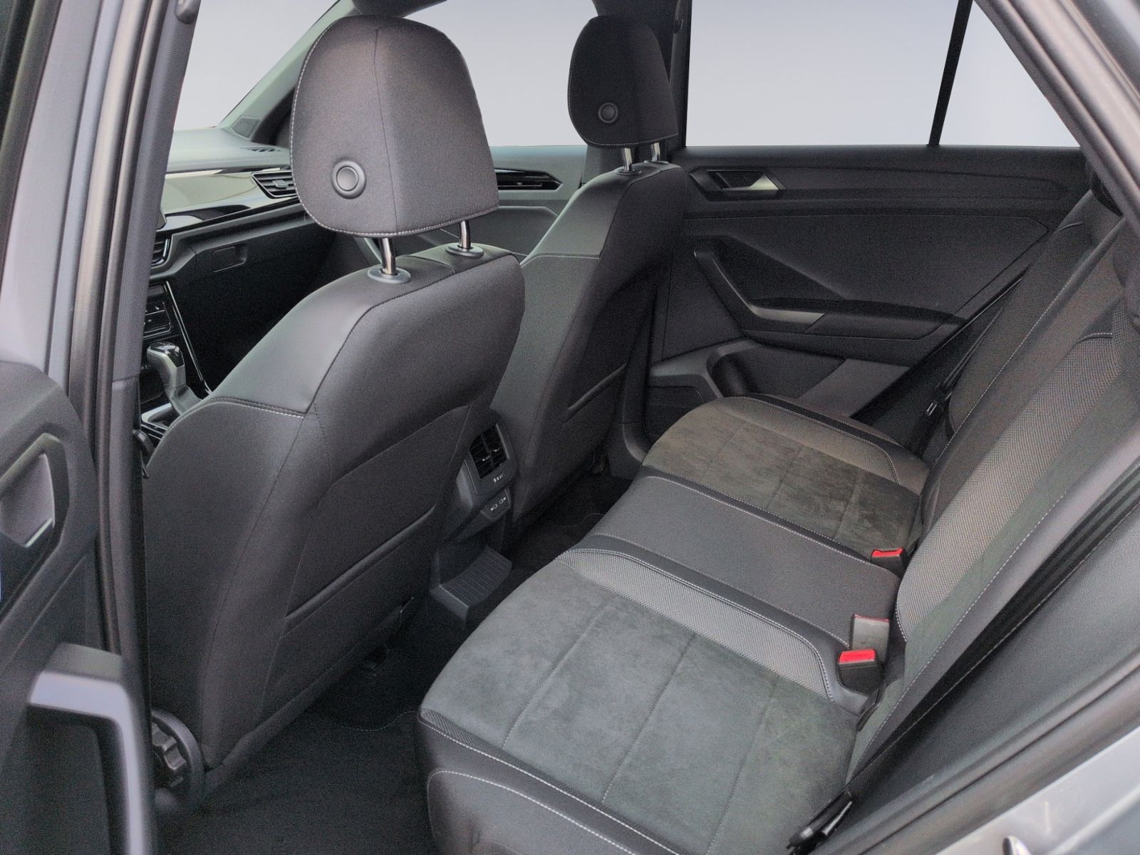 T-Roc R-Line 1.5 TSI DSG MATRIX+AHK+BlackStyle+E