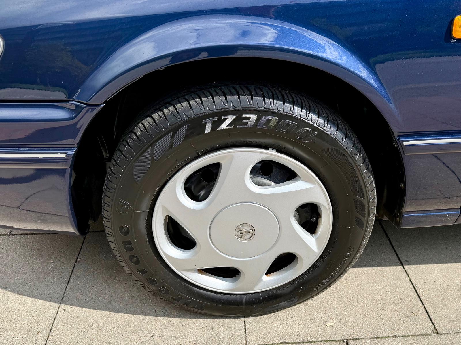 Toyota Camry 2.2 * TÜV NEU * KLIMAAUTOMATIK