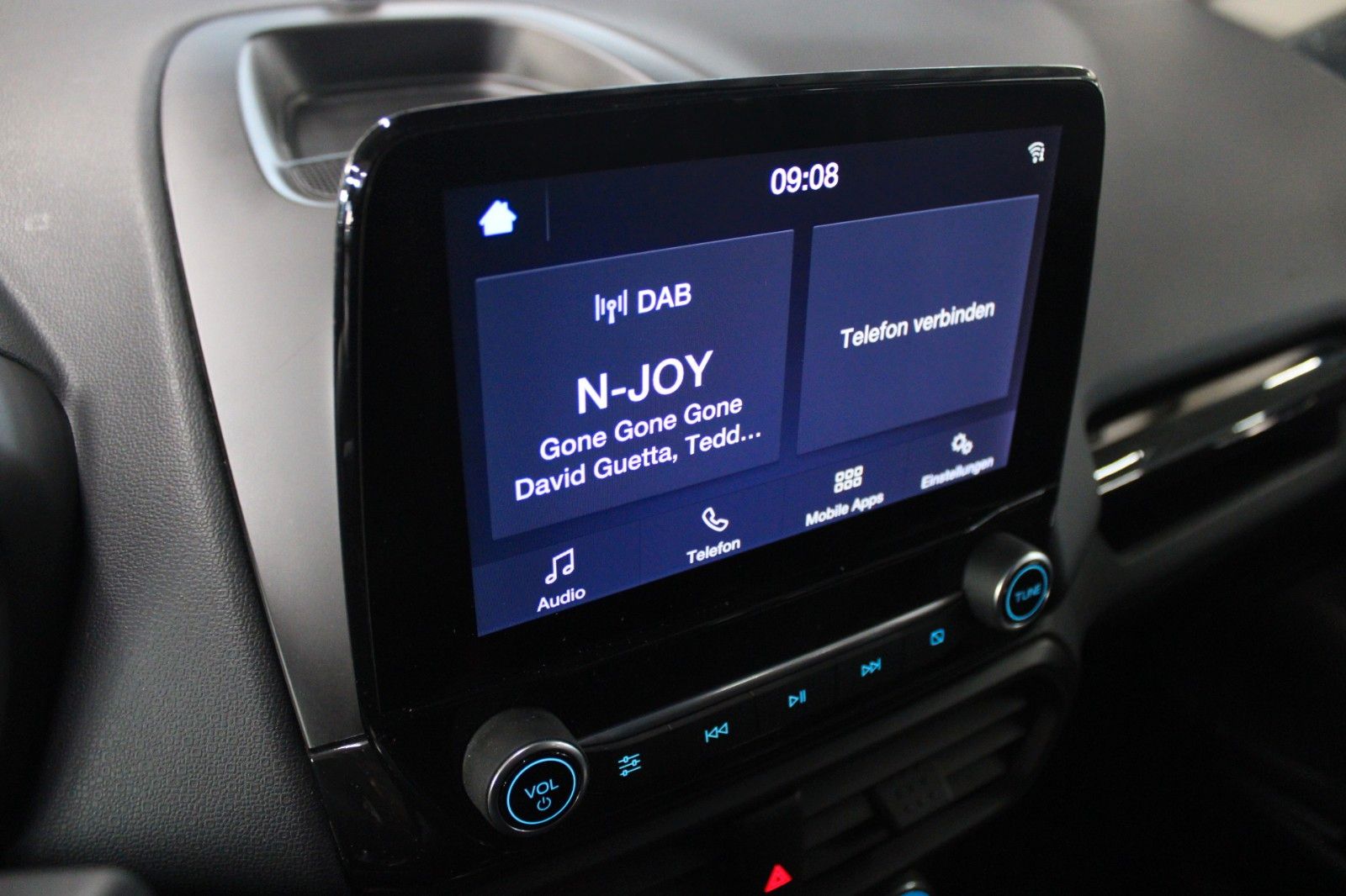 Fahrzeugabbildung Ford EcoSport Titanium LED WinterPaket DAB Teilleder