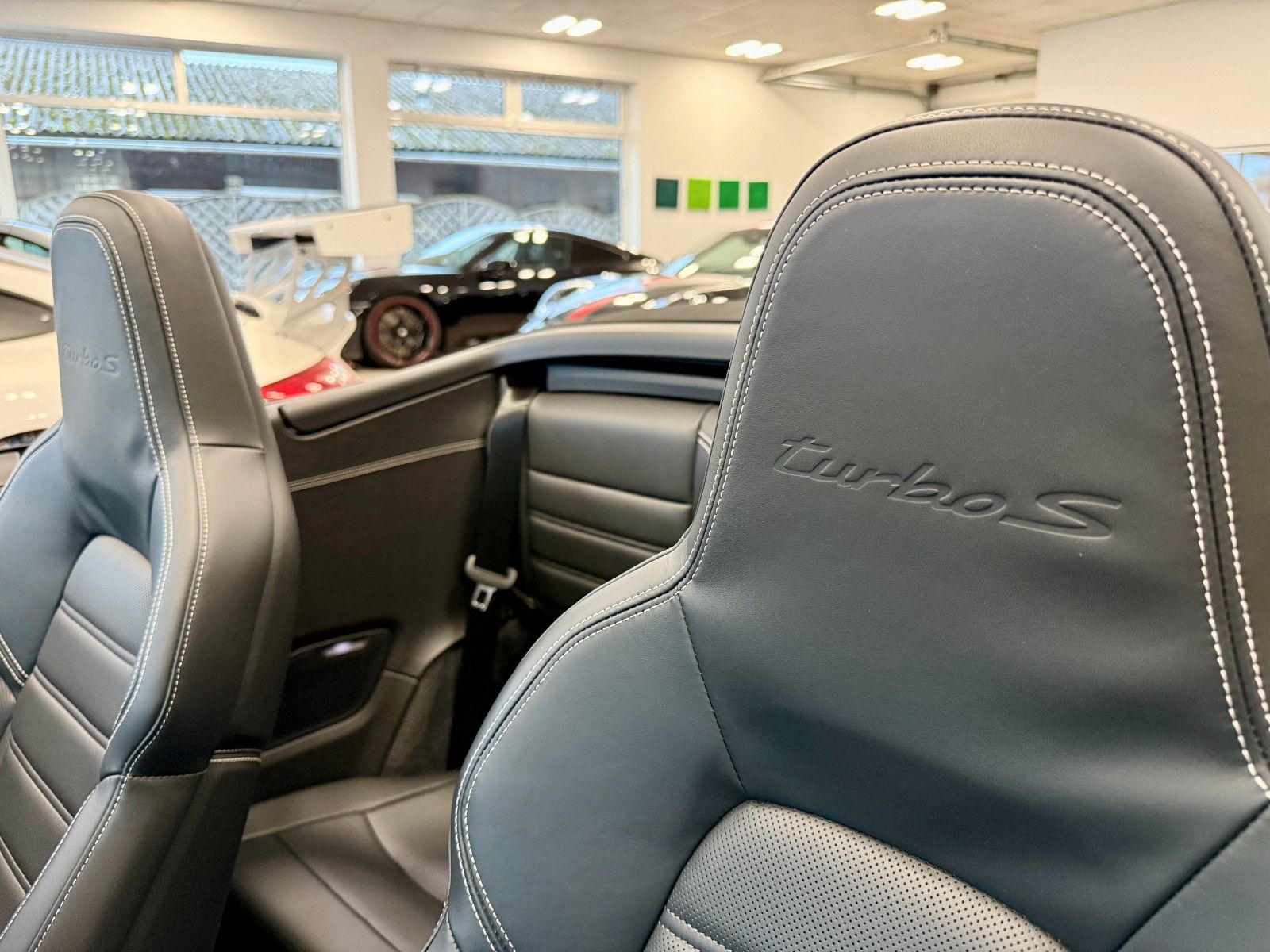 Fahrzeugabbildung Porsche 911 992 Turbo S Cabrio LIFT/InnoDrive/Burmester