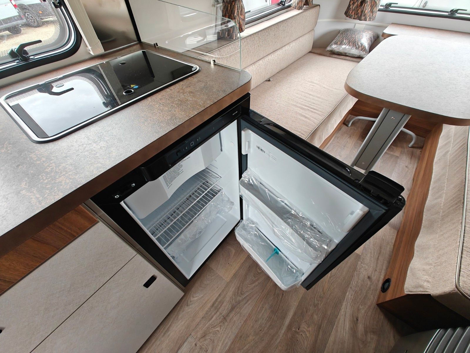 Fahrzeugabbildung HYMER / ERIBA / HYMERCAR Touring 540 Legend - JETZT 7.284€ SPAREN !!!