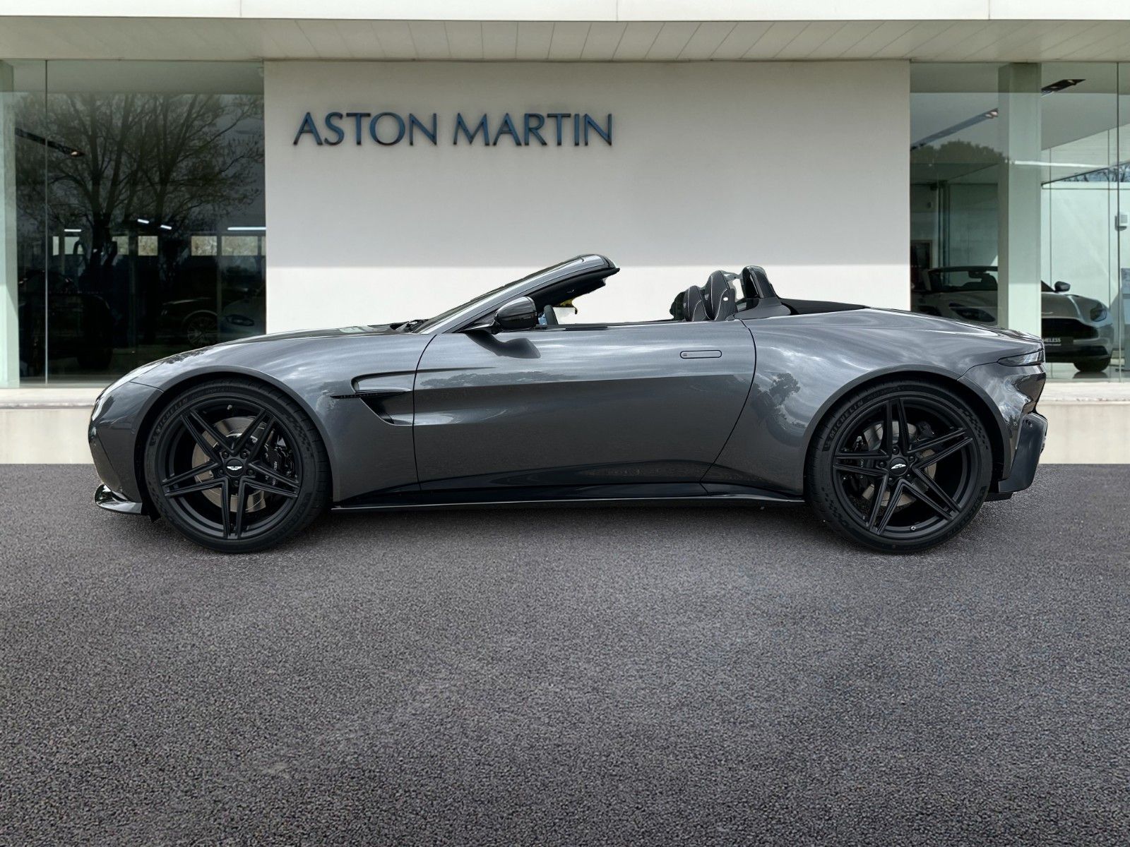 Aston Martin V8 Vantage 4.0 V8 Roadster imagem 3