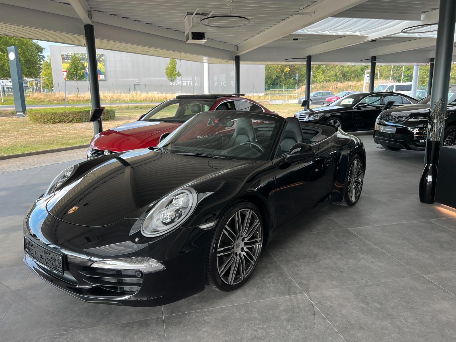 showroom-image-bottom
