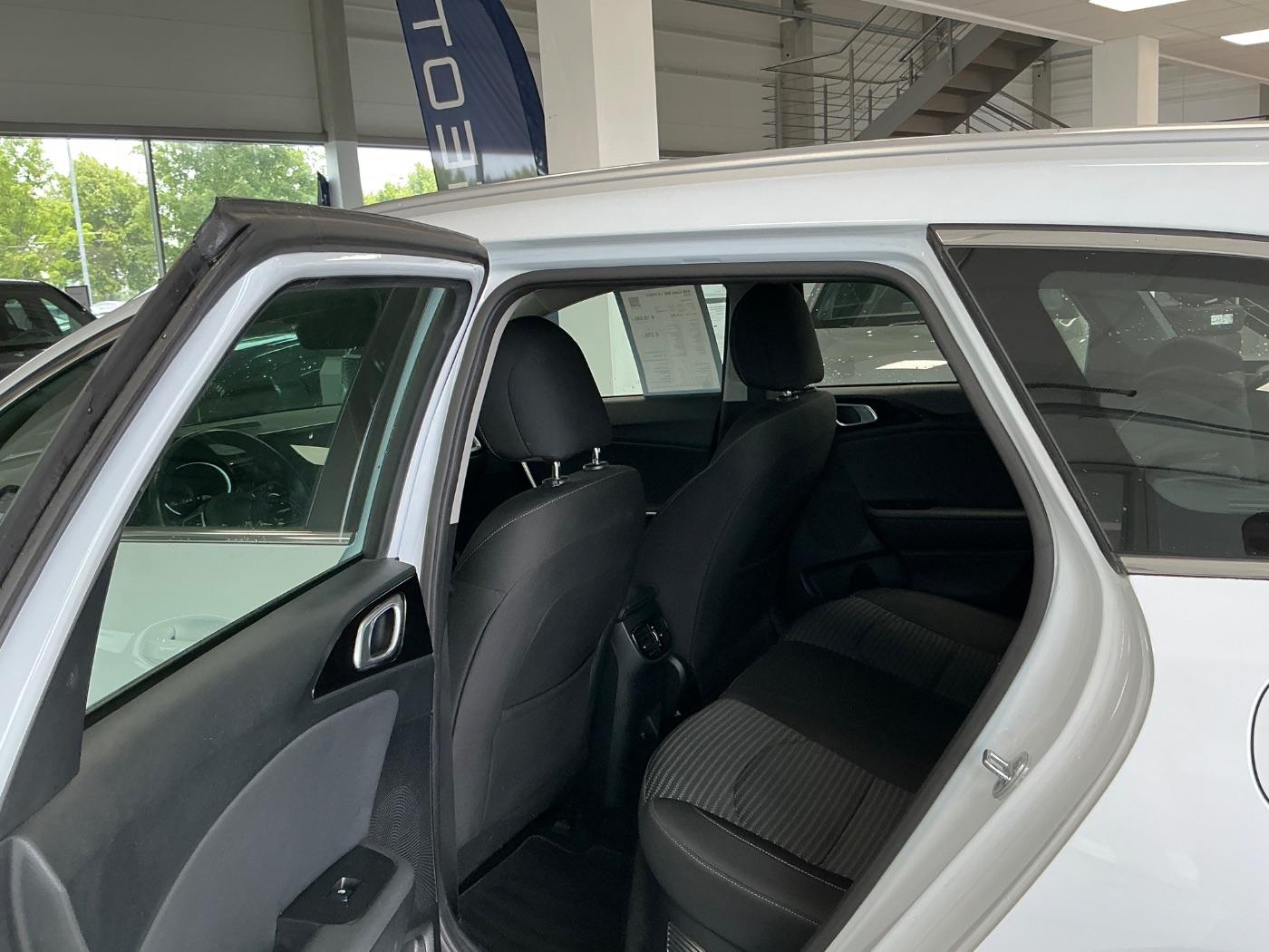 Kia cee'd SW 1.6 PHEV Vision LED+SHZ+2xKlima+LM