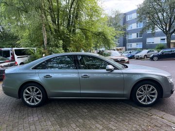 Audi A8 - 3