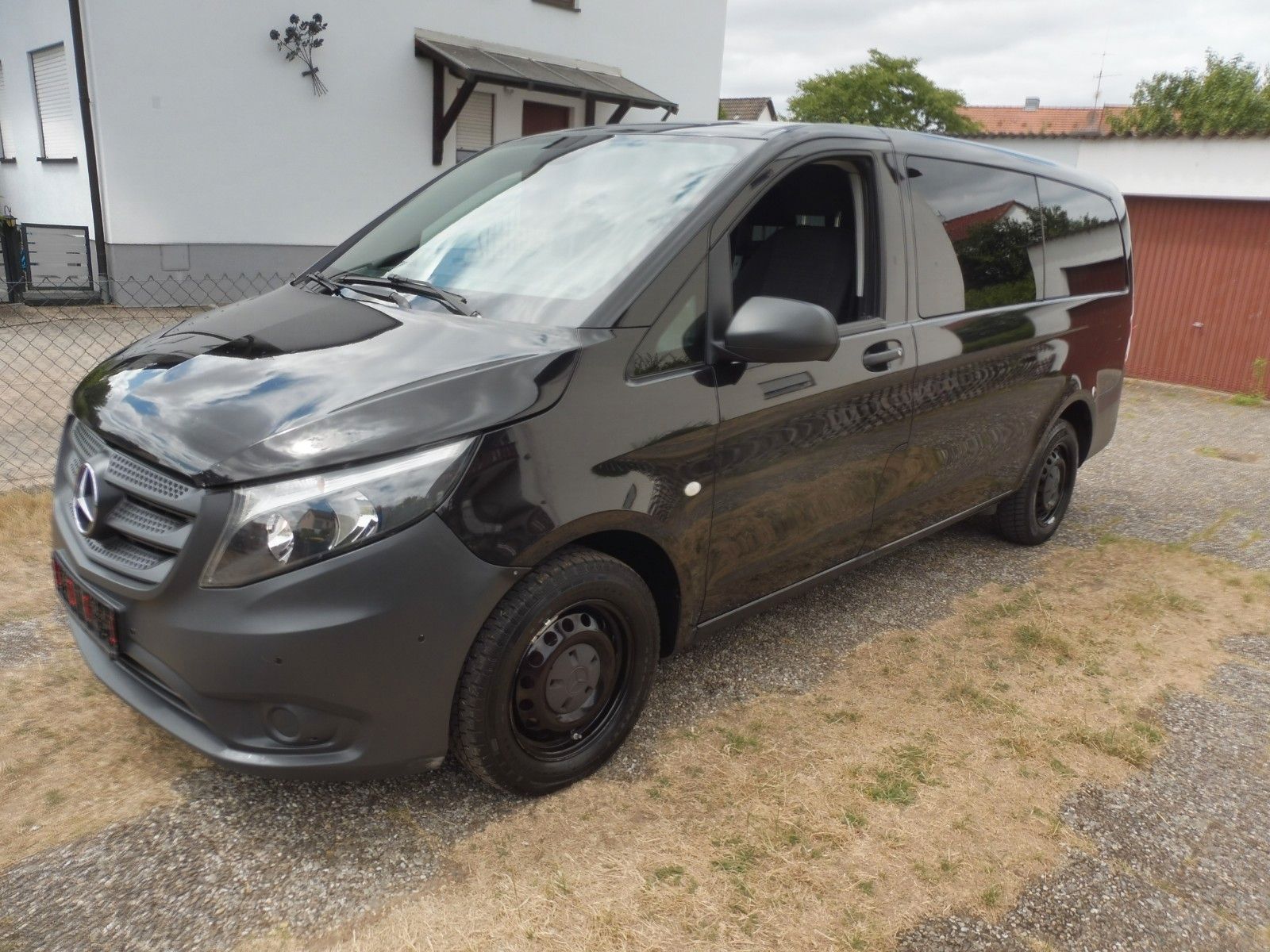 MERCEDES-BENZ Vito Tourer 9-Sitze Klima Automatik