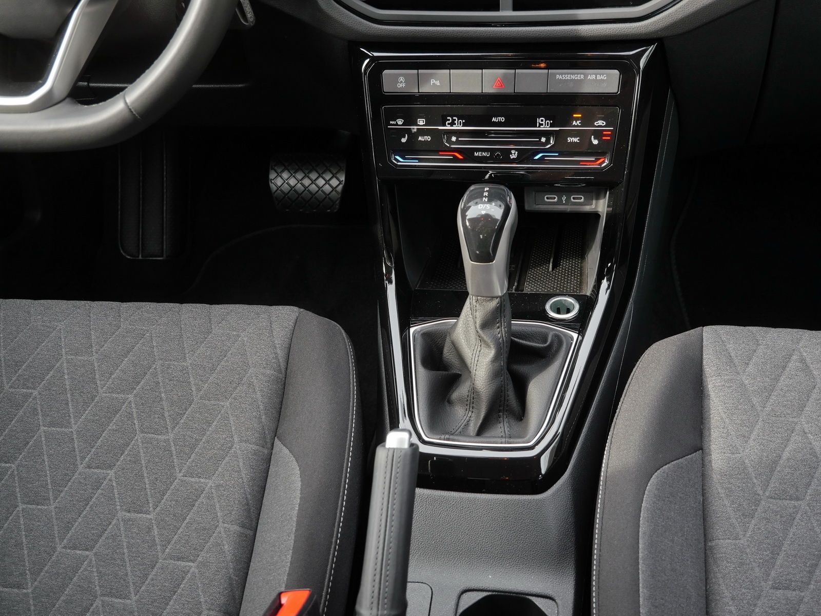 Volkswagen T-Cross - Bild 7