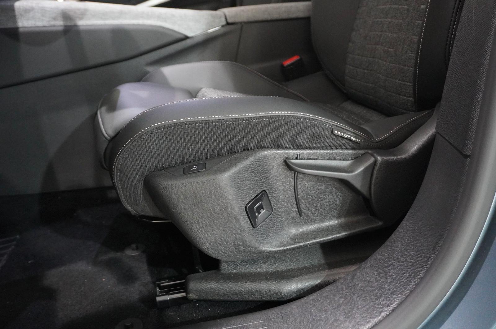 Peugeot 3008 Hybrid 145 ALLURE E-DSC NAVI/LED/360°/SPORT