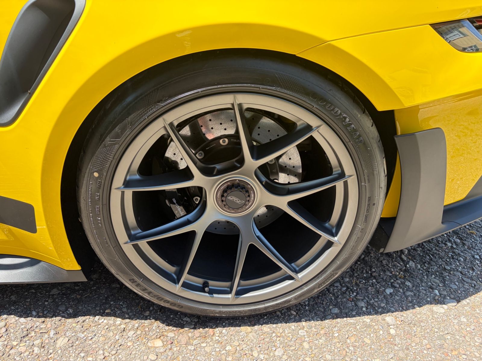 PORSCHE 992 14
