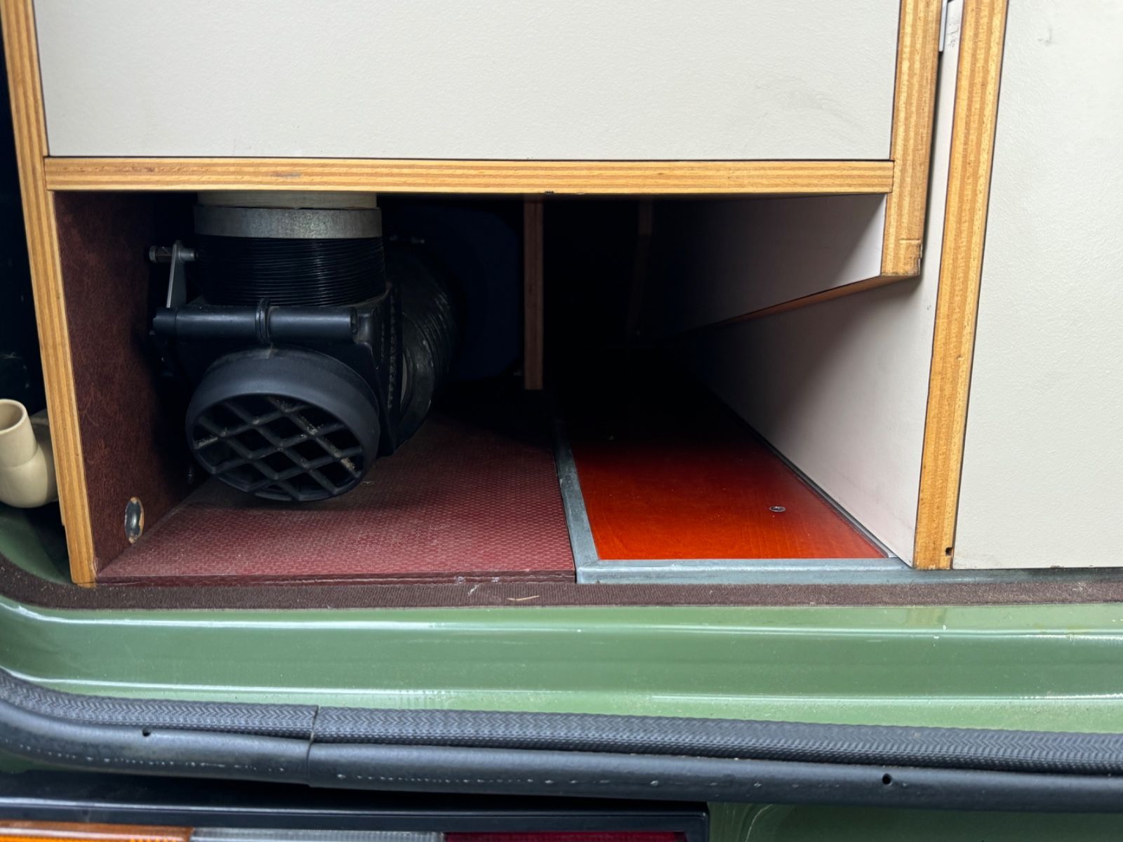 Fahrzeugabbildung Volkswagen T3 Syncro 2,1 Expedition unrestauriert kein Rost