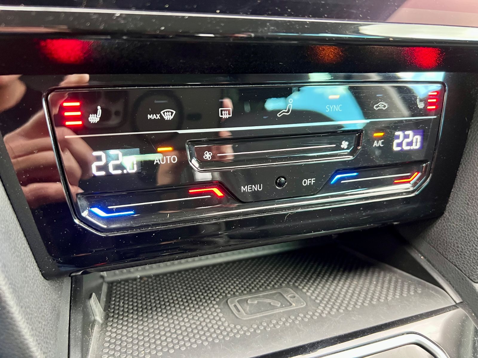 VW Passat Variant Elegance AAC AHK GZJR CARPLAY