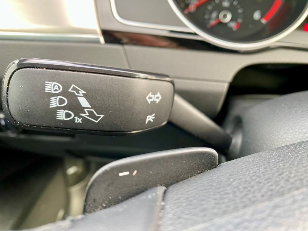 Fahrzeugabbildung Volkswagen Passat Variant 2.0 DSG Elegance AHK GZJR KAMERA