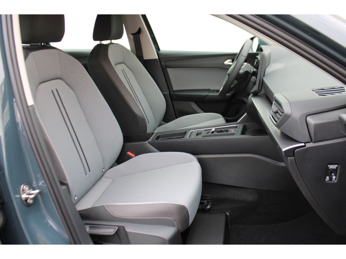 SEAT Leon 1.5 eTSI 110 kW Sportstourer Style DSG ACC - Image 11