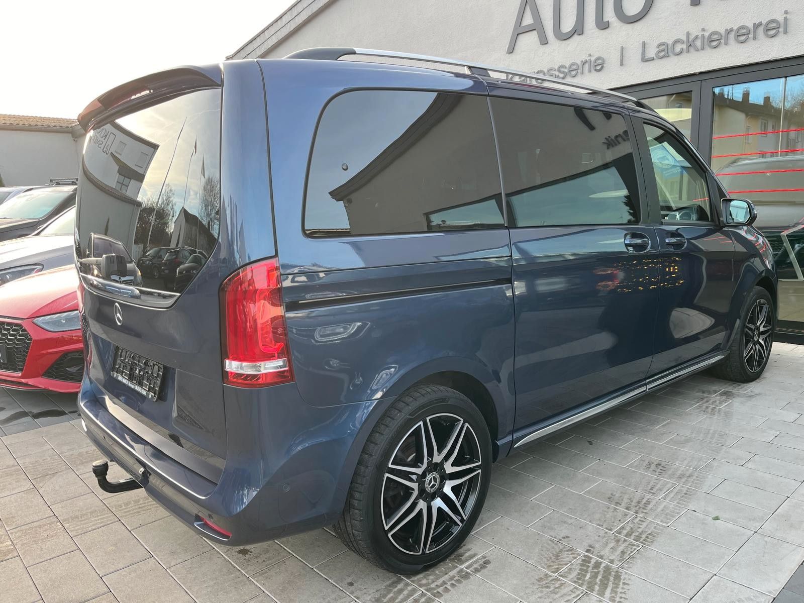 Fahrzeugabbildung Mercedes-Benz V 300 d AVANTGARDE EDITION 2023 4Matic