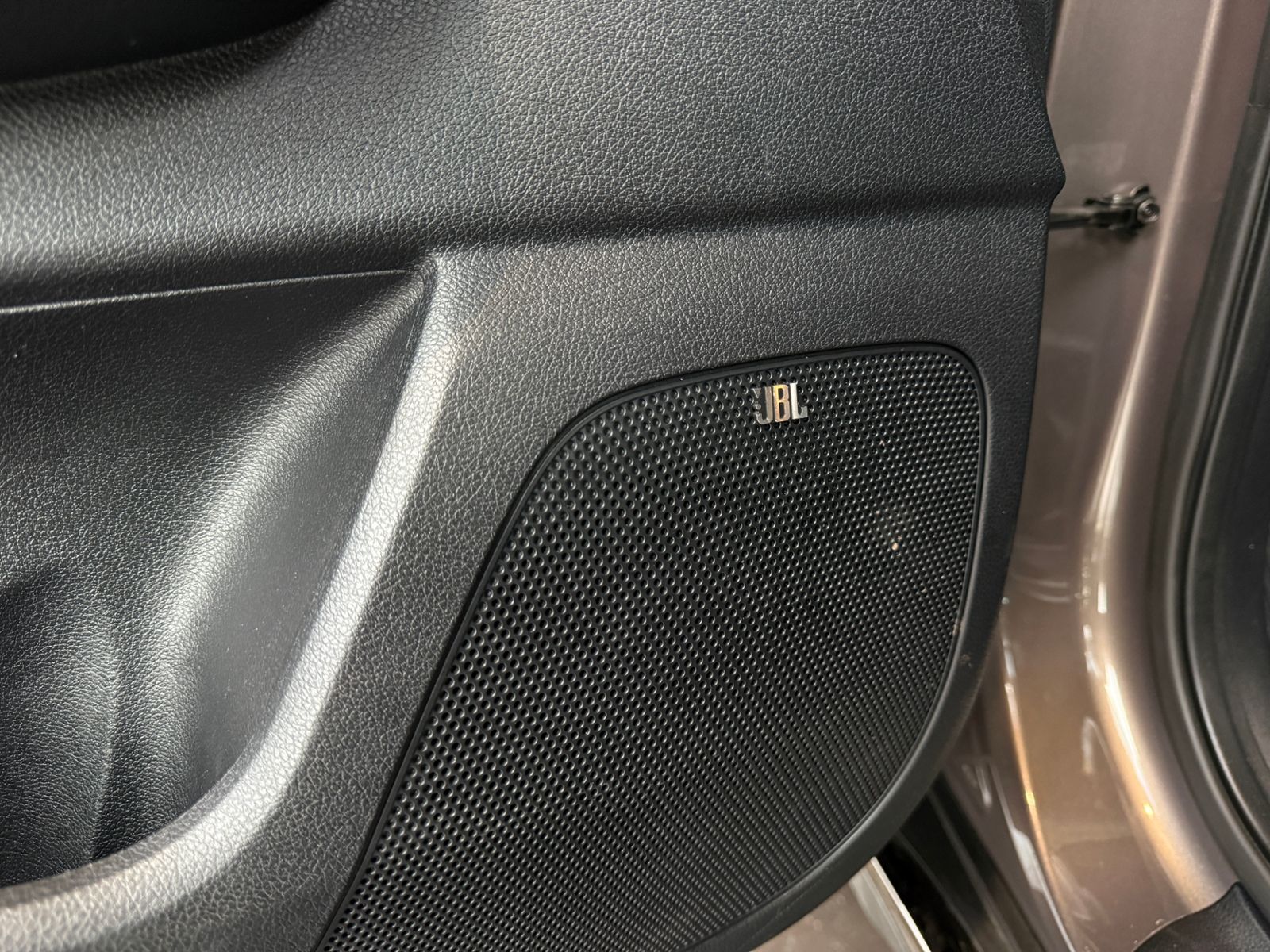 Fahrzeugabbildung Kia Sportage GT-Line 4WD AHK JBL ALU
