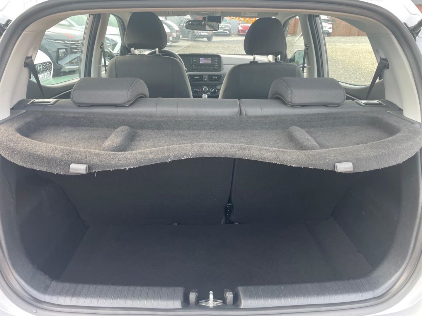 Fahrzeugabbildung Hyundai i10 1.0 Select Funktion Allwetter Lenkradheizung