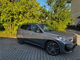 BMW iX1 xDrive30 - Vollausstattung  - BMW iX1 mit Schiebedach