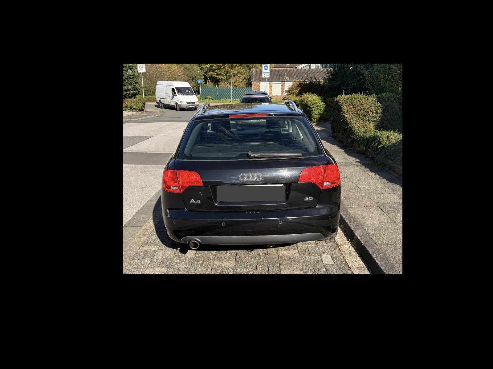 Audi A4 2005 — interior