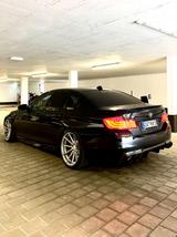 BMW M5 M5 - BMW M5 mit Benzin-Antrieb: Automatik