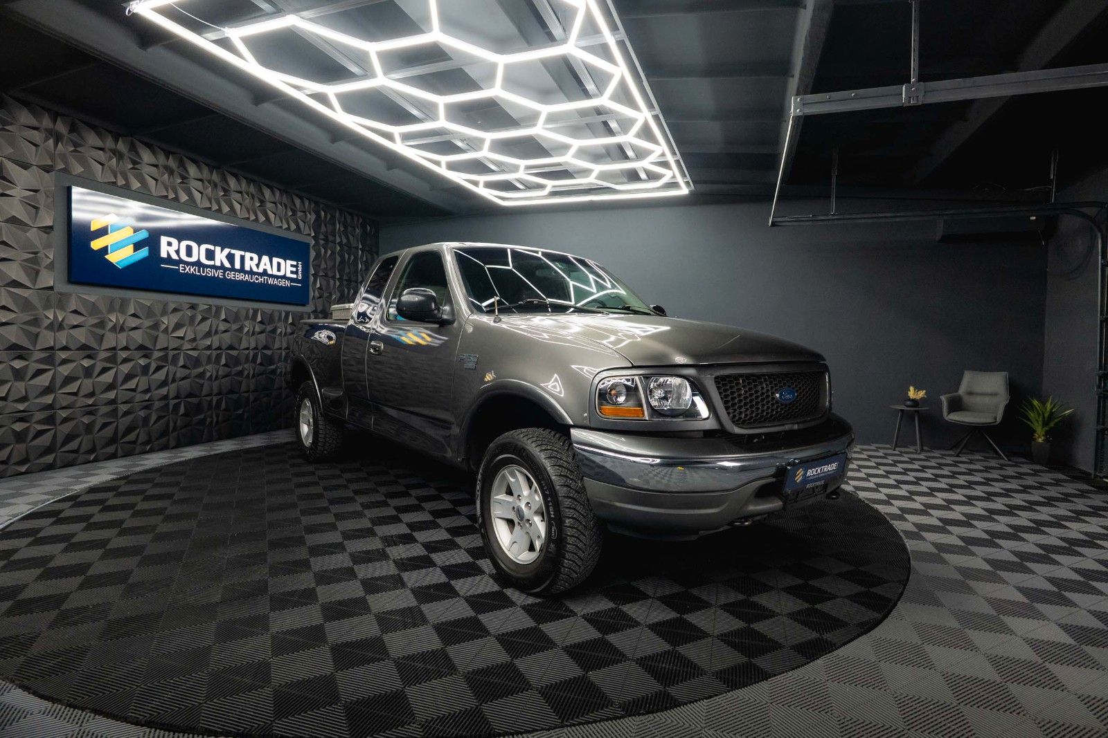 Fahrzeugabbildung Ford F150 5.4L V8 4x4 Triton SuperCab *LKW*AHK 3000kg
