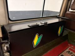 LAND ROVER Defender 90 E Station Wagon RADIO LAND ROVER Defender 90 E Station Wagon RADIO