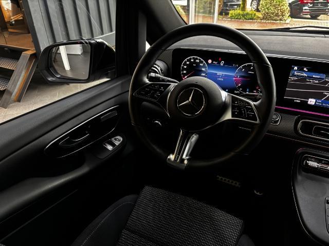 Mercedes-Benz V 220