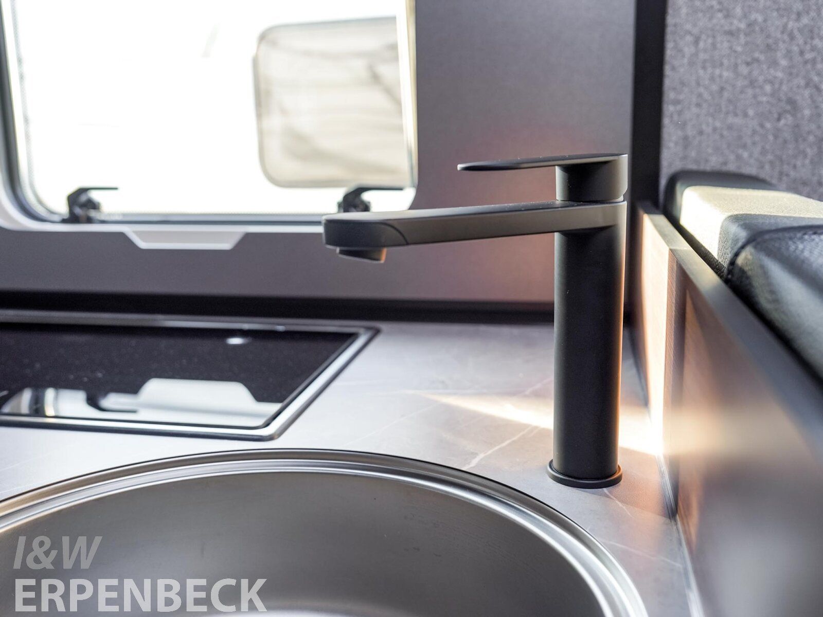 Fahrzeugabbildung HYMER / ERIBA / HYMERCAR B-Klasse ModernComfort I 680 / BMC-I 680