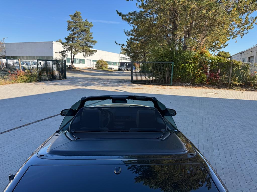 Mercedes-Benz SL 320