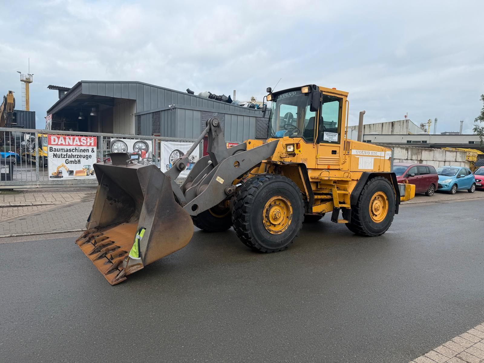 Volvo L90C-Bj 1995-8200H !!! Top condition