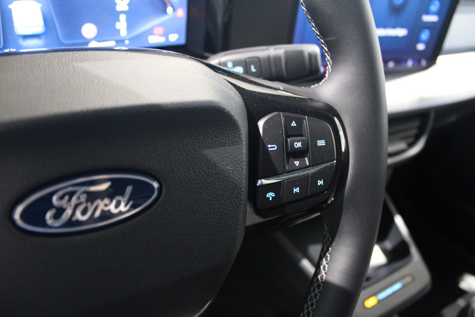 Fahrzeugabbildung Ford Transit Courier 46 kWh Elektromotor Trend SOFORT