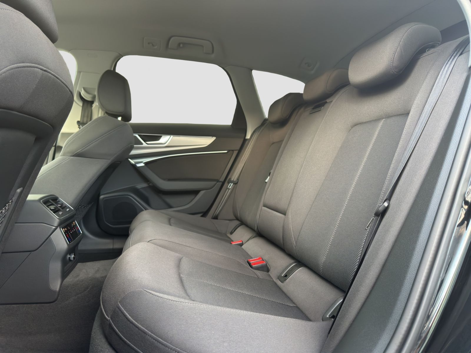 Audi A6 - Bild 8