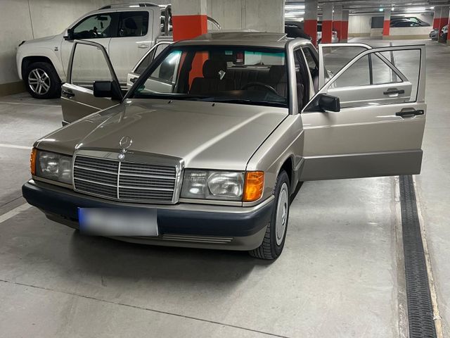 Mercedes-Benz Mercedes Benz 190E 1.8