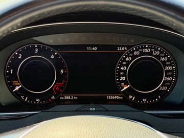 Volkswagen Passat Variant - 8
