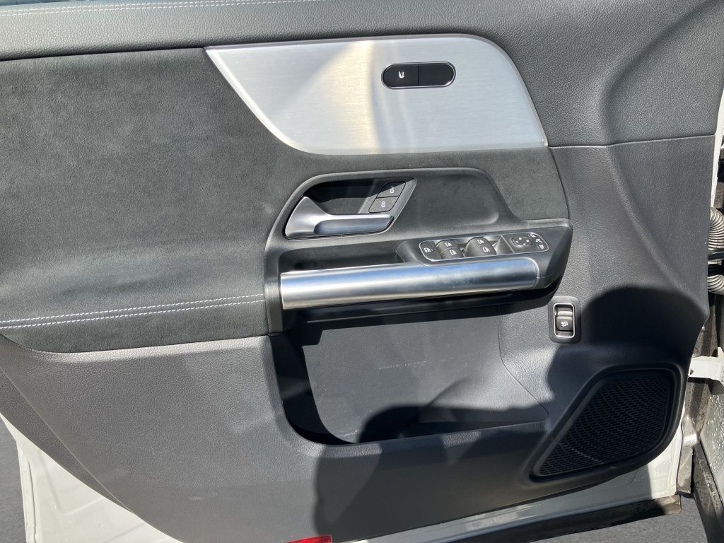 Fahrzeugabbildung Mercedes-Benz GLA 200 AMG Line*Night Paket*el. Heckklappe*LED