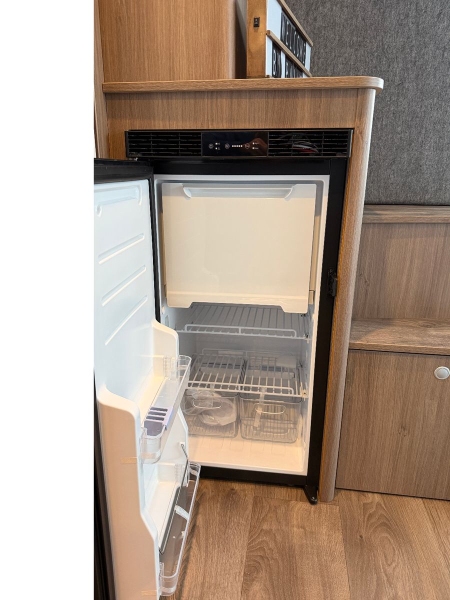 Fahrzeugabbildung Carado CV 541 pro - SIE SPAREN 4.547€ !!! -