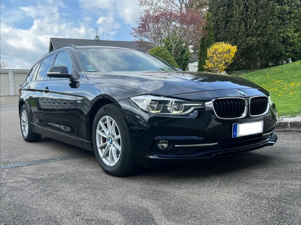 Image of BMW 320