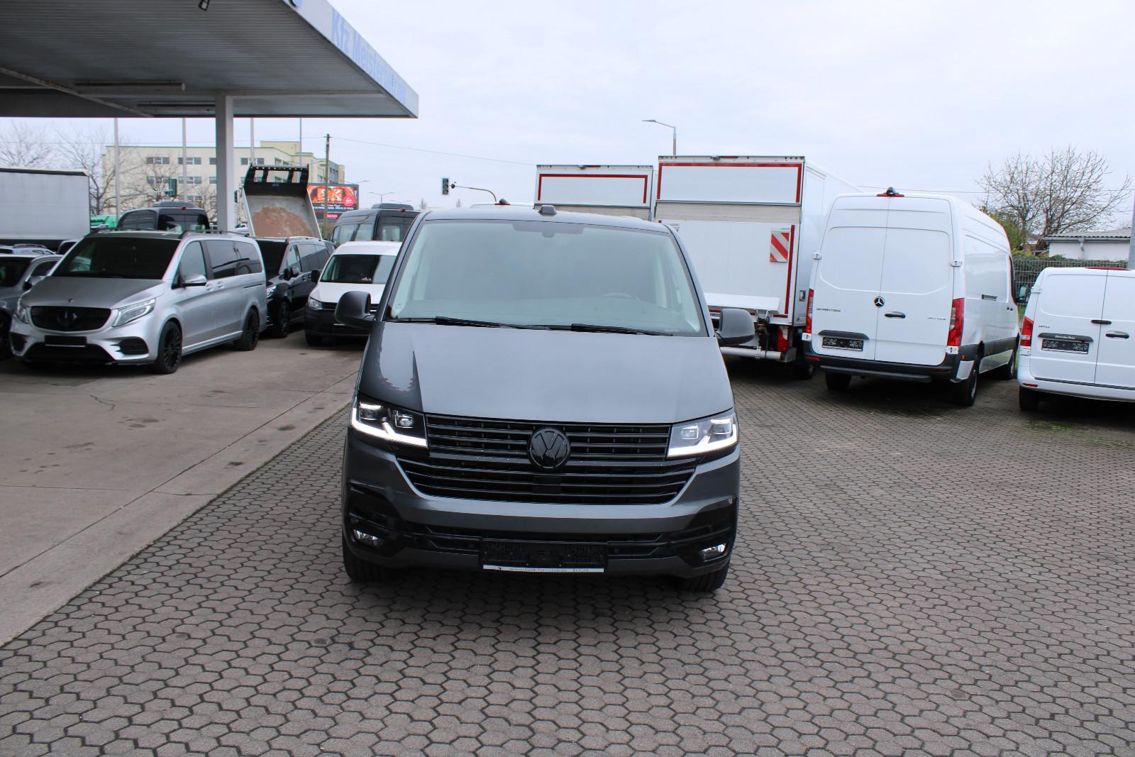 Volkswagen T6.1 Multivan,LED,Navi,Sthzg.,AHL,Sthzg.,ACC