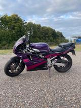 Suzuki GSX-R 750W - SUZUKI GSX 750W