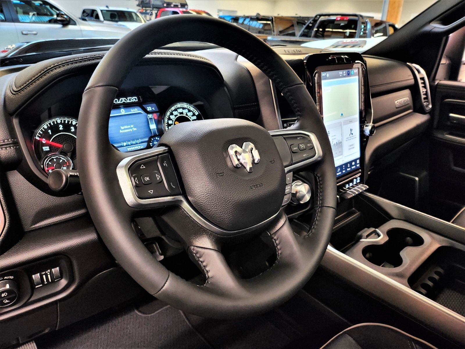 Fahrzeugabbildung Dodge RAM 2500 Laramie Crew Cab 4x4