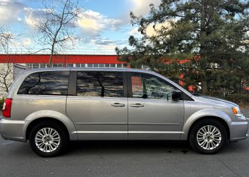 Lancia Voyager - 7