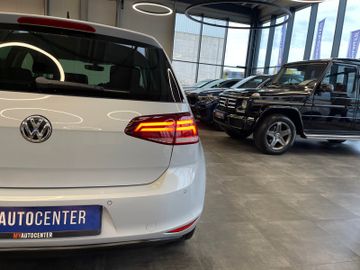 MYAUTOCENTER – Gebraucht- und Jahreswagen mit Werkstattservice in Pfaffenhofen Volkswagen Golf VII Lim. Comfortline BMTStart-Stopp*Klima*