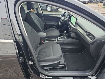 Bild 13 Ford Focus Turnier Titanium X MHEV Navi Digitales Coc