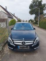 Mercedes-Benz Mercedes Benz B-Klasse - Mercedes-Benz E 220: Van
