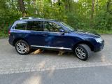 Volkswagen Touareg 4.2 V8 Tiptronic Individual  - Volkswagen Touareg mit Benzin-Antrieb