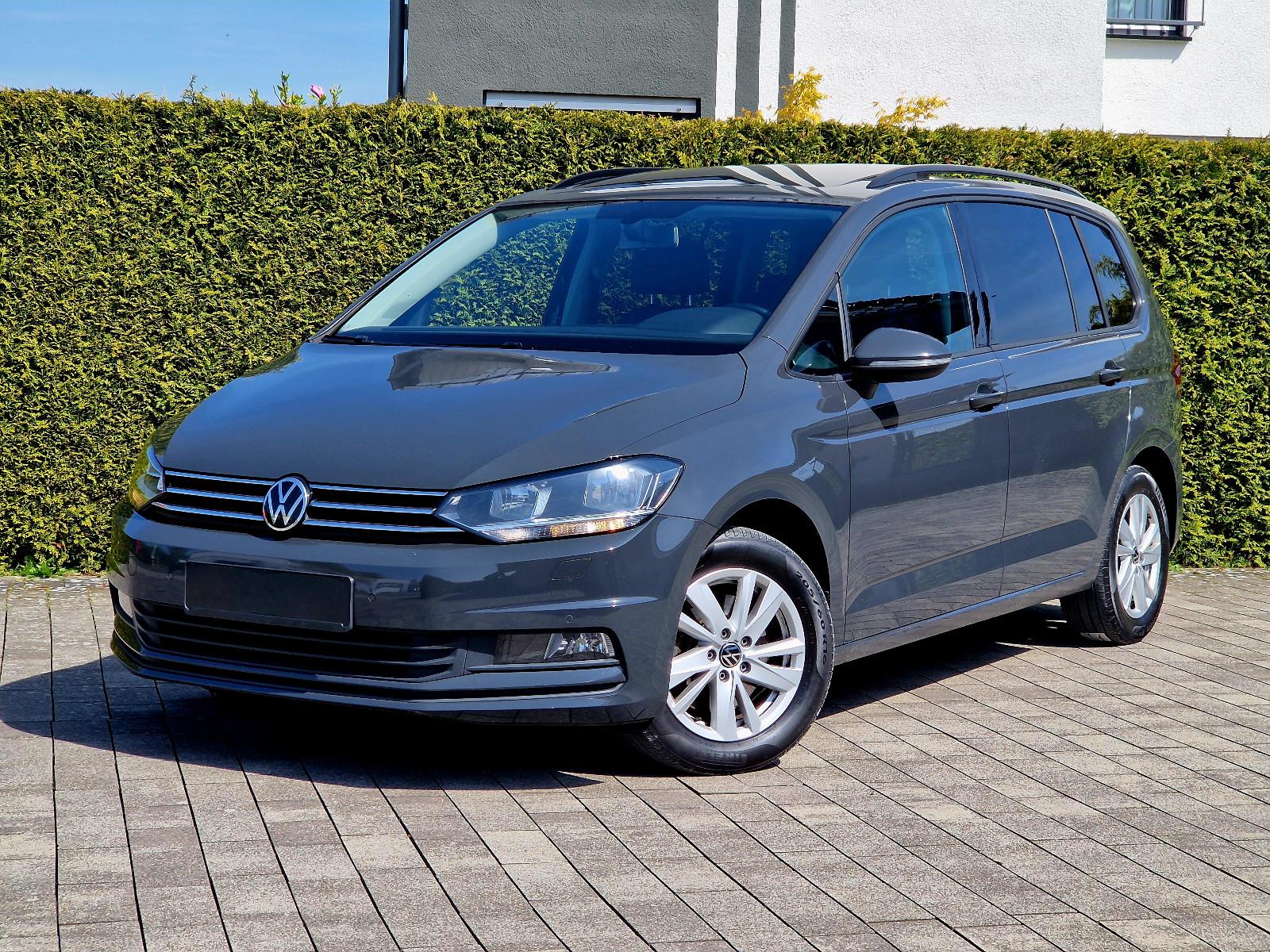 Volkswagen Touran Comfortline (7-Sitzer, Pano, Kamera, AHK)