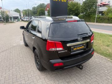 KIA Sorento - 11