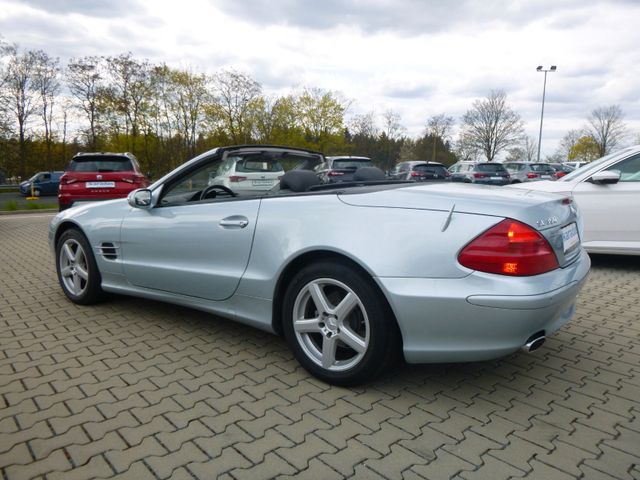 Fahrzeugabbildung Mercedes-Benz SL 350 >AUT/NAV/LEDER/SHZ/Bi-Xen<