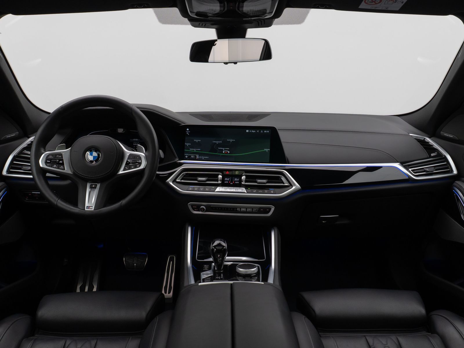 Fahrzeugabbildung BMW X6 xD40d M Sport Panorama 360°Laser HUD DAB H/K