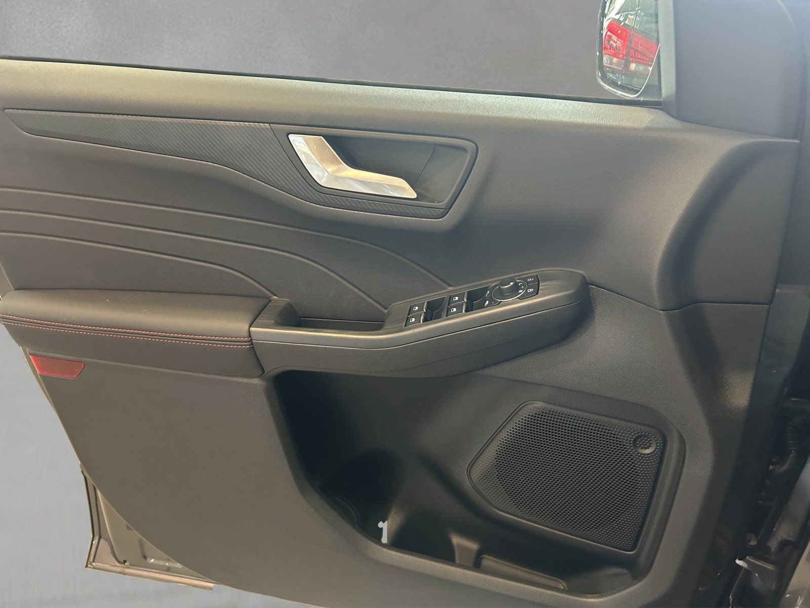 Fahrzeugabbildung Ford Kuga ST-Line 1,5 Automatik/5 Jahre Garantie